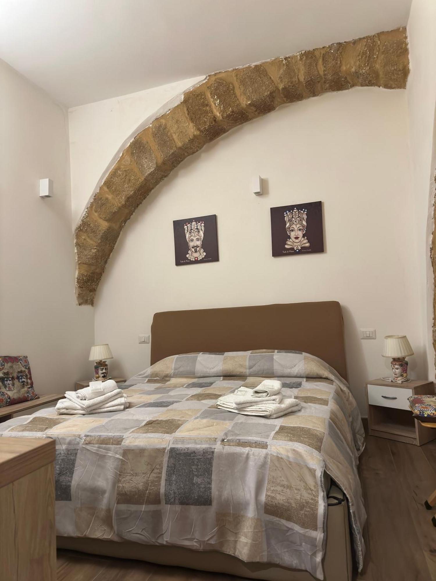 O Munti Rooms Agrigento Zewnętrze zdjęcie